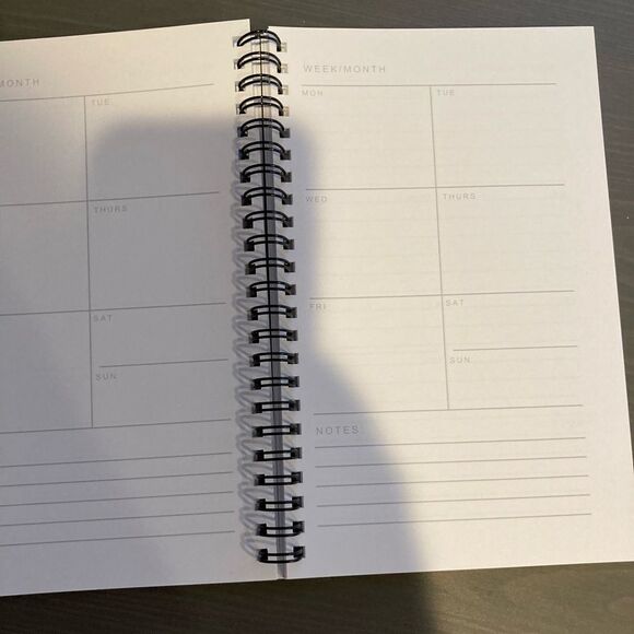 Lilly Inspired Monthly Planner - Picture 4 of 7